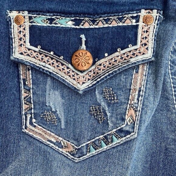 EST 1946 Denim Low Rise Crop Jeans Women’s 8 Whiskered Embellished Pocket 31x24 - Picture 5 of 8
